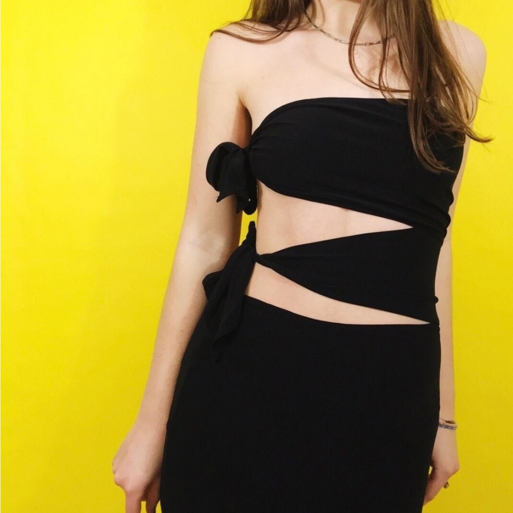 incredible 90s club dress
charlotte russe Ibd mini from the 90s